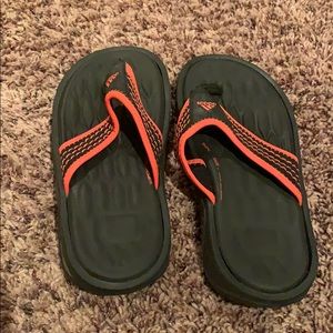 Boys Adidas Sandals Size 3